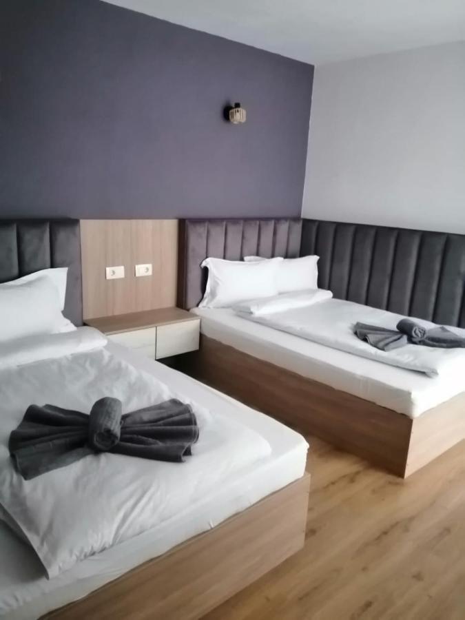 La Roby Si Niko Hotell Dubova Exteriör bild